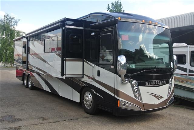Winnebago Tour 1